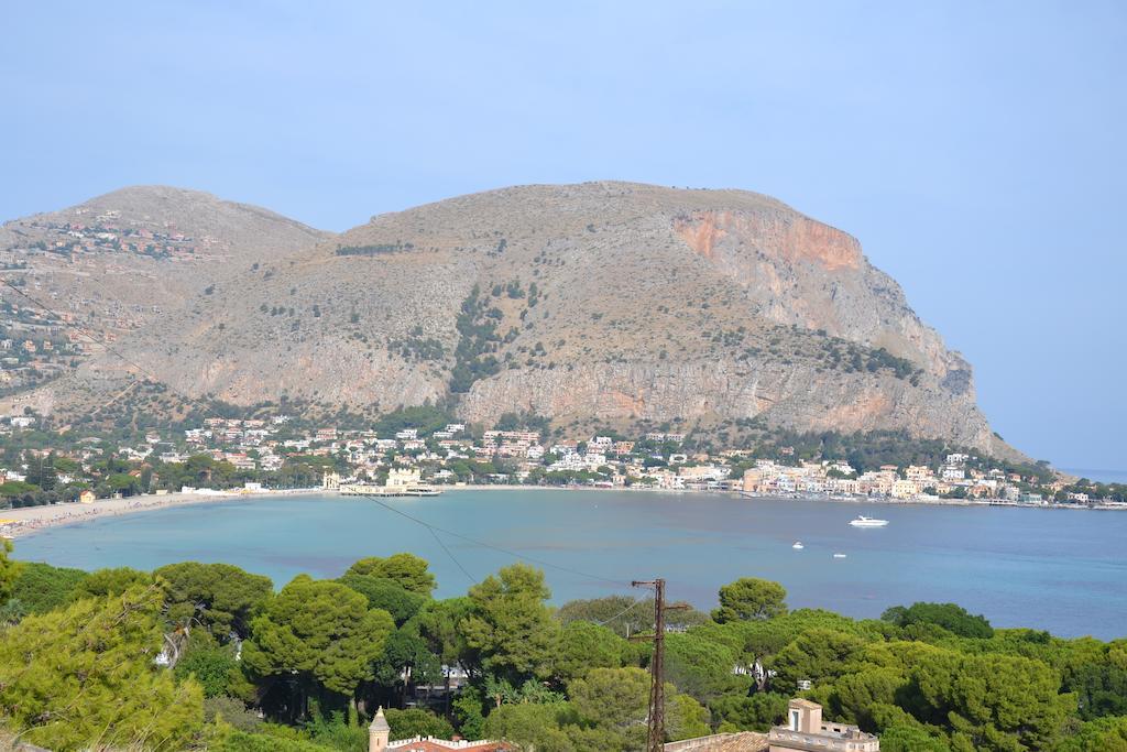 Mondello Holidays Cameră foto